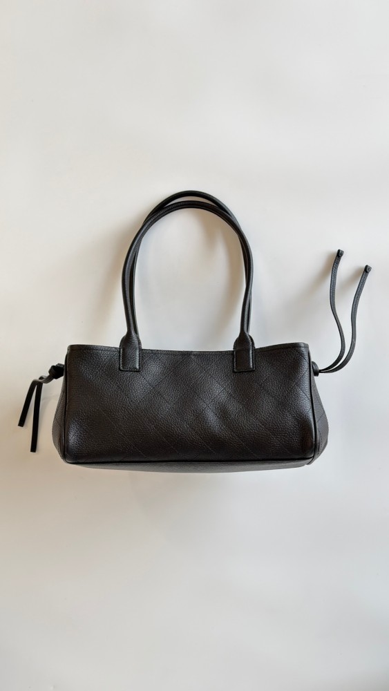 NIGO Chanel Small Shopping Bag Grained Calfskin Gold-tone Metal Black #nigo377657
