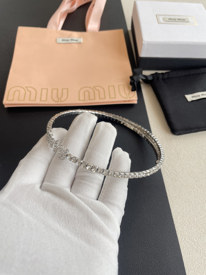NIGO MiuMiu Stainless Steel Color Crystal Color Imitation Crystal Necklace #nigo377774