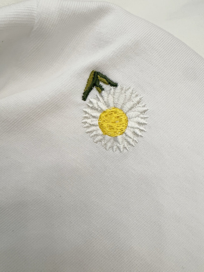 NIGO DIOR T-Shirt with Daisy Embroidery, Relaxed Fit White Cotton Jersey #nigo377734