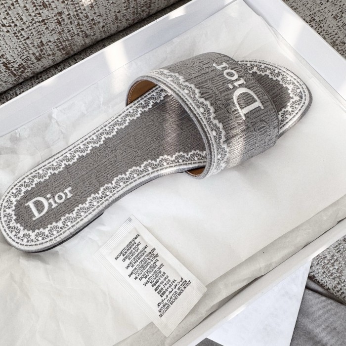 NIGO Dior Dentelle Slide Sky Blue Dior Oblique Embroidered Cotton and White Lace #nigo377809