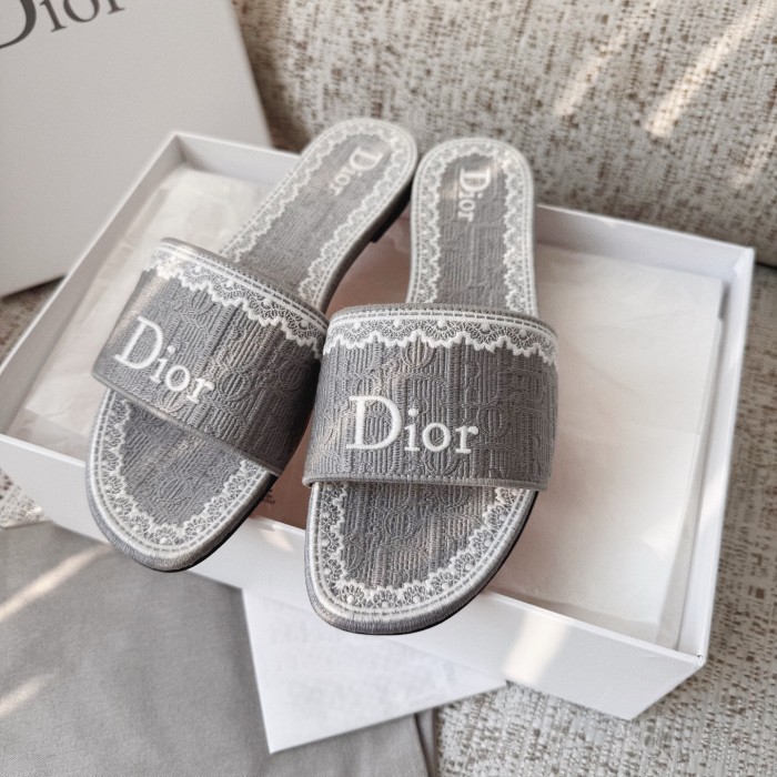 NIGO Dior Dentelle Slide Sky Blue Dior Oblique Embroidered Cotton and White Lace #nigo377809