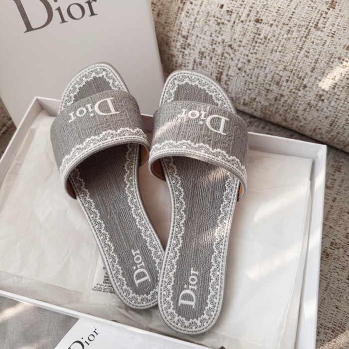 NIGO Dior Dentelle Slide Sky Blue Dior Oblique Embroidered Cotton and White Lace #nigo377809