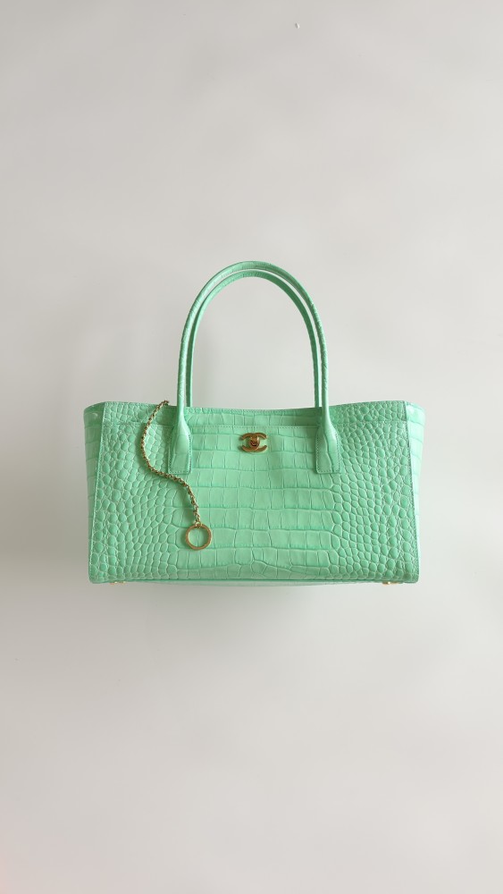 NIGO Chanel Small Tote Crocodile Embossed Calfskin Gold Tone Metal #nigo378166