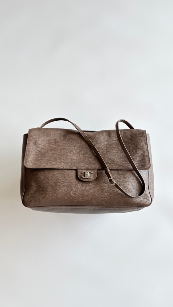 CHANEL Maxi Flapbag Grained Calfskin Silver Metal Light Brown #377491