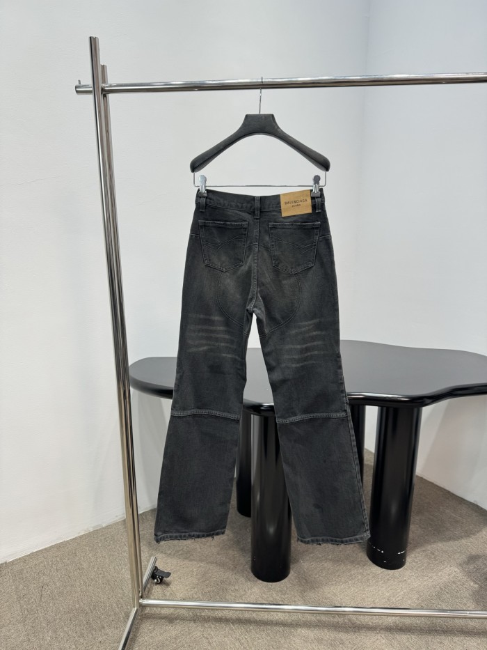 Balenciaga Baggy Silhouette Pocket Jeans #378241