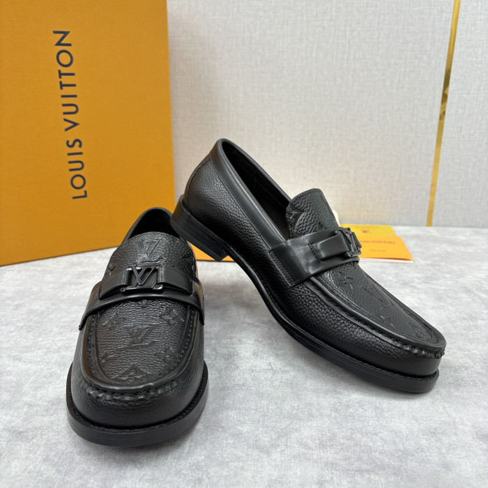  Louis Vuitton Major Casual Shoes #378273