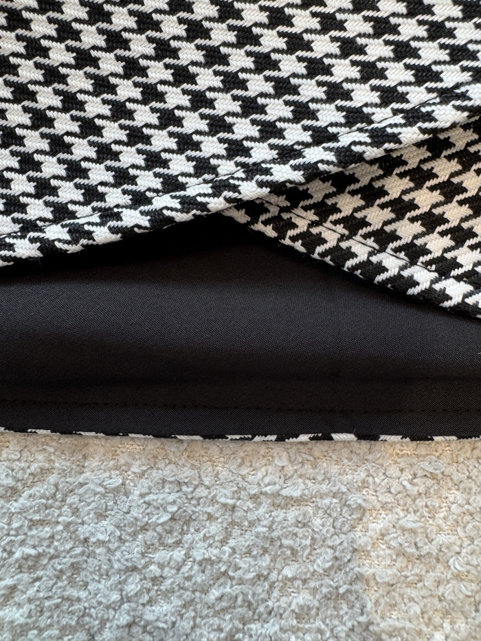 DIOR Cape with Tied Neckline Black and White Houndstooth Silk-Virgin-Wool Blend #378354