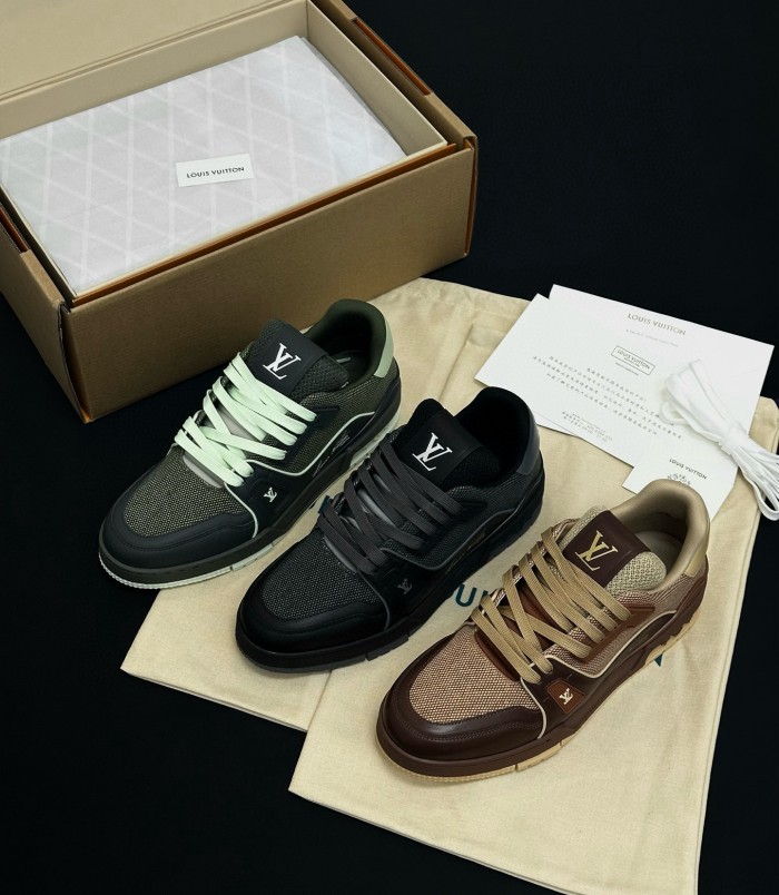 LOUIS VUITTON LV Trainer Sneaker Shoes #378550