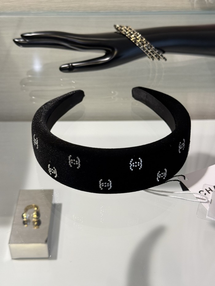 CHANEL Headband Velvet Strass Black Crystal #378557