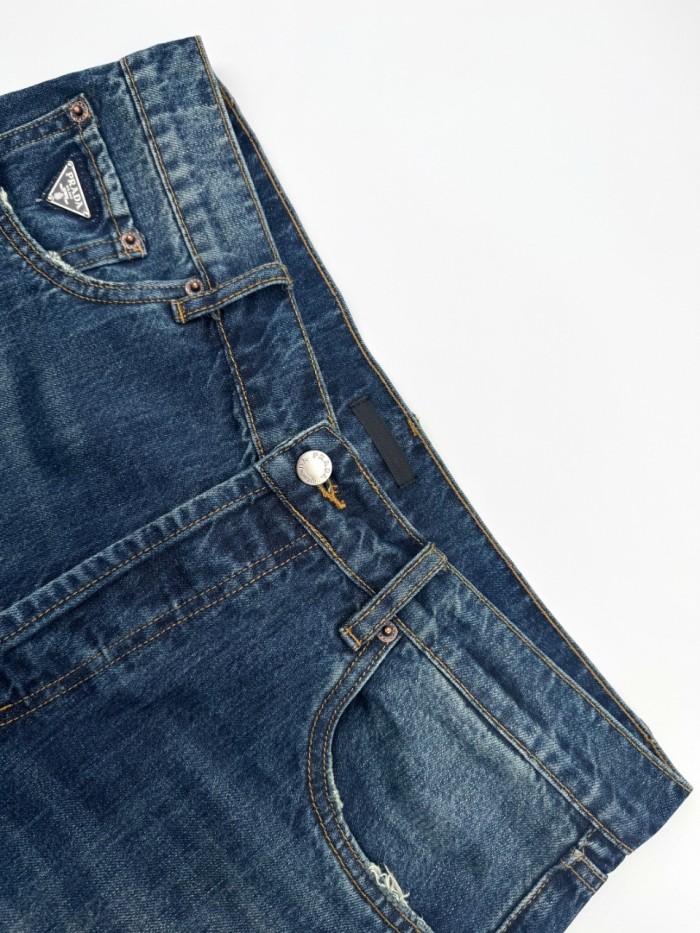 Prada Triangle Logo Jeans #378650