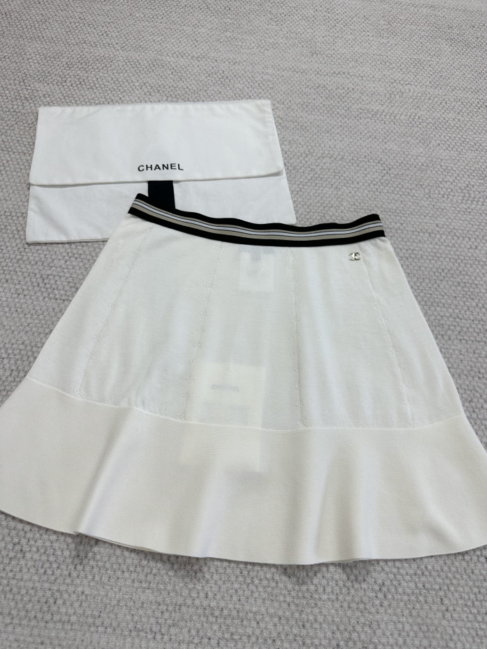 Chanel Top-Quality Version Skirt Cotton and Cashmere Milky White #378813