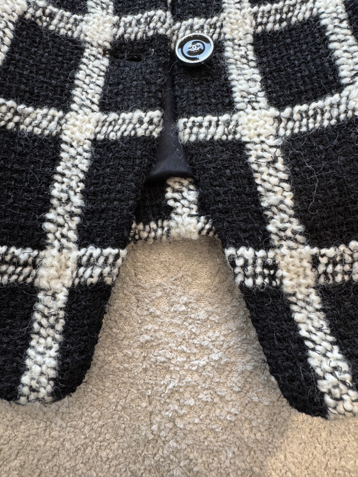 Chanel Jacket Wool Tweed Black White #379065