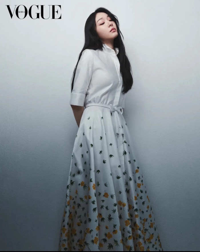 DIOR Mid-length Umbrella-shaped Cardigan Shirt Dress in White Cotton Poplin Trim #376910