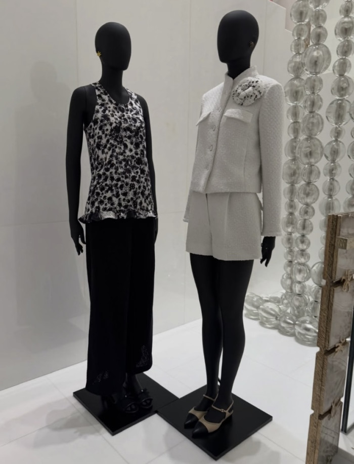 Chanel Top Printed Silk Jacquard White Black #379214