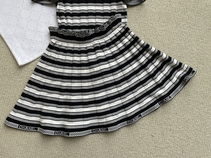 Chanel Striped Knitted Short-sleeved Skirt #379248