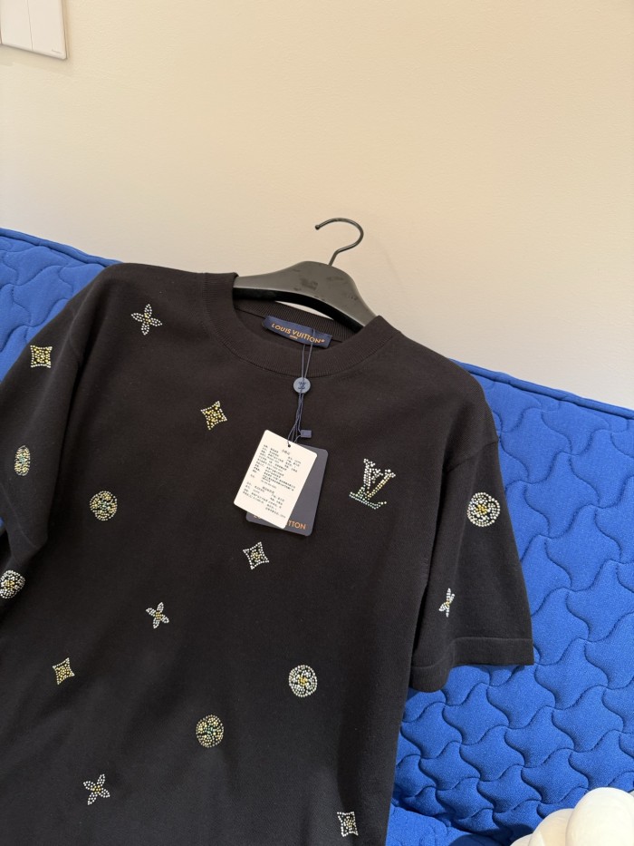 LOUIS VUITTON Embellished Short-Sleeved Crewneck #379395