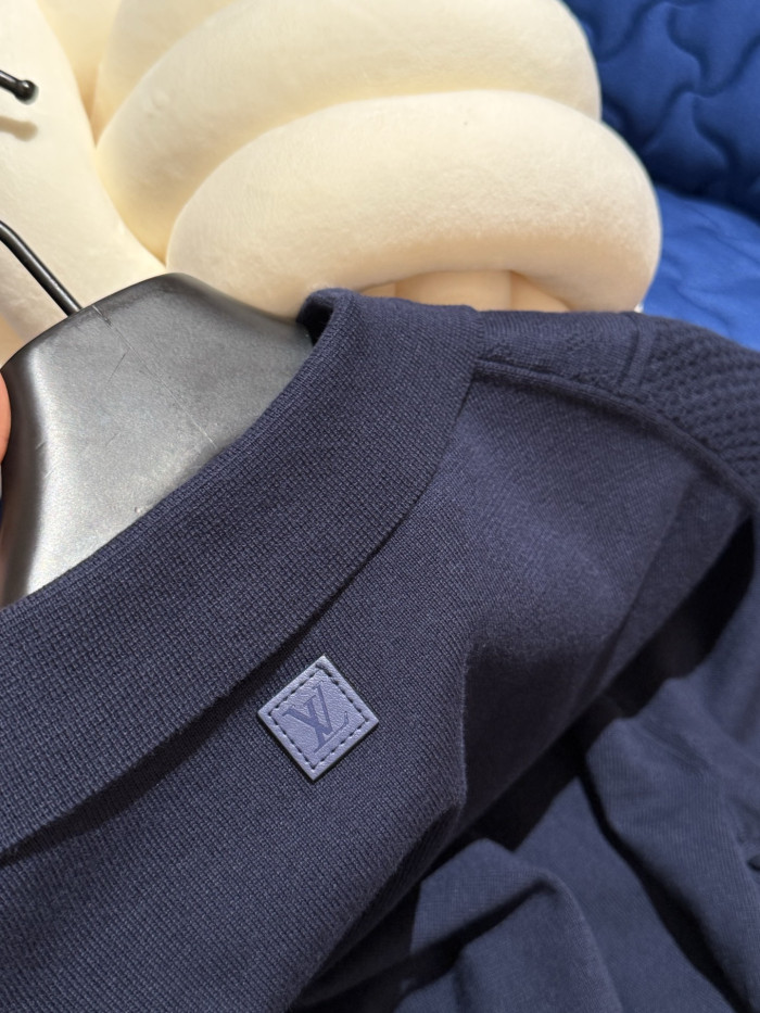 LOUIS VUITTON Men's Knitted Polo #379657