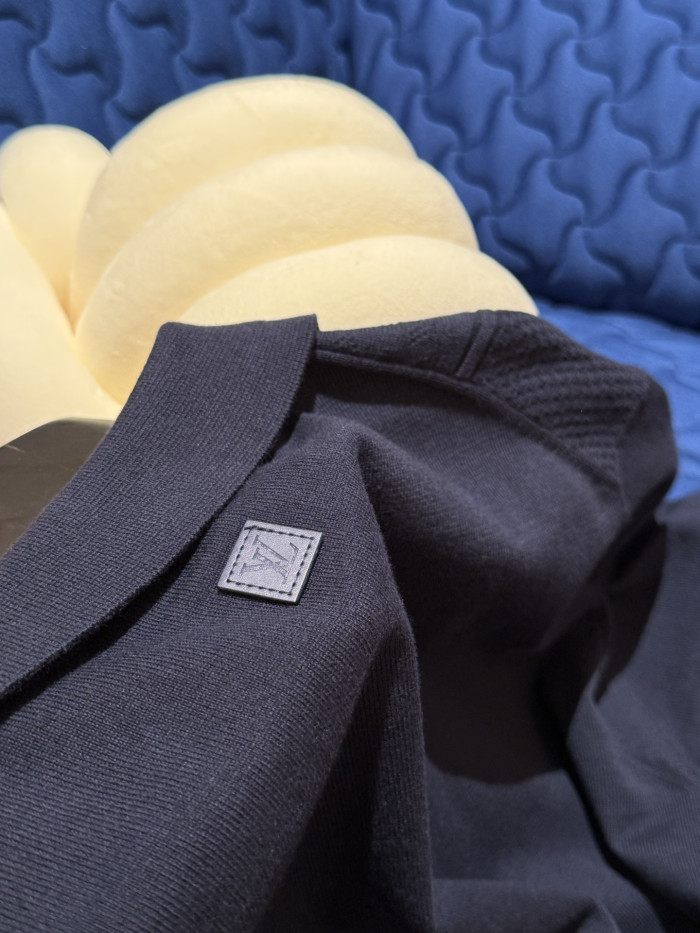 LOUIS VUITTON Men's Knitted Polo #379657