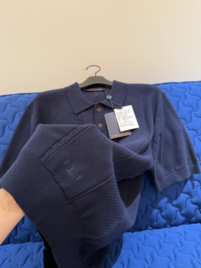 LOUIS VUITTON Men's Knitted Polo #379657