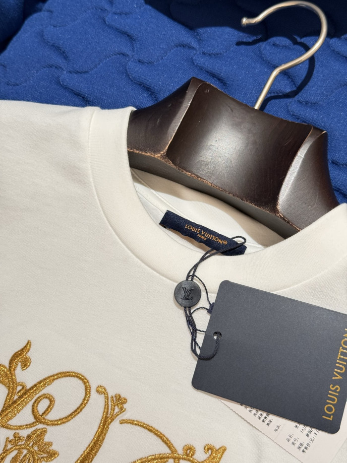 LOUIS VUITTON Signature Embroidery T-Shirt #379882