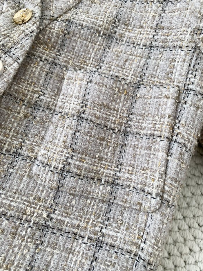 Chanel Jacket Wool Cotton Tweed Gray Black Gold #380015