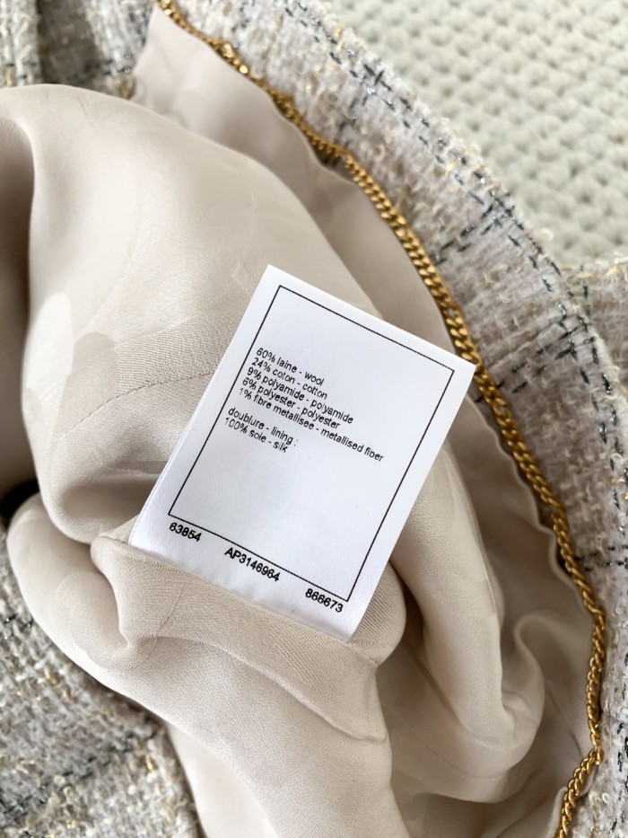 Chanel Jacket Wool Cotton Tweed Gray Black Gold #380015