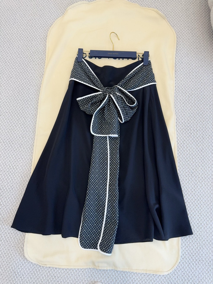 LOUIS VUITTON Monogram Scarf Skirt #379937