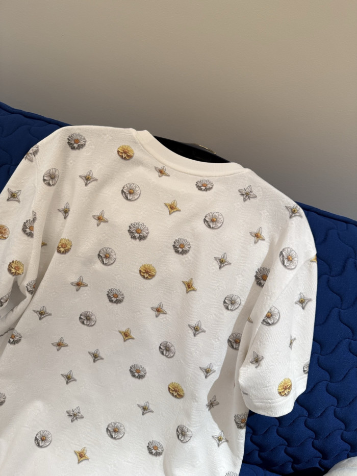 LOUIS VUITTON Overprinted Monogram Jacquard T-Shirt #380302