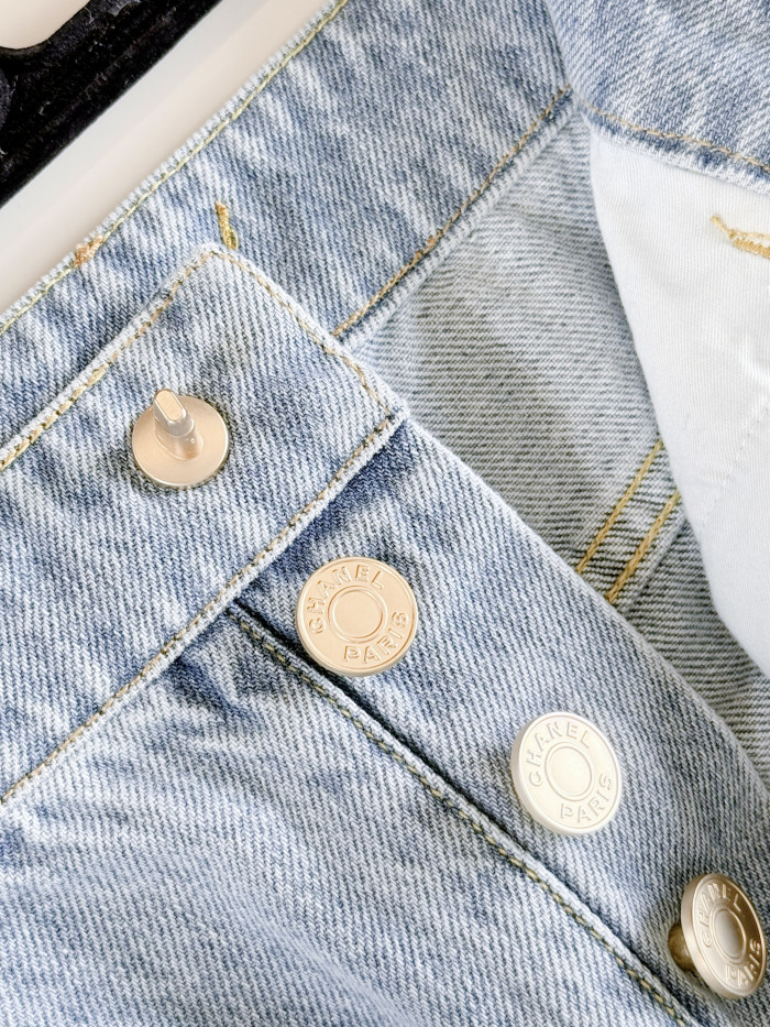 Chanel Covered Button Jeans #380458