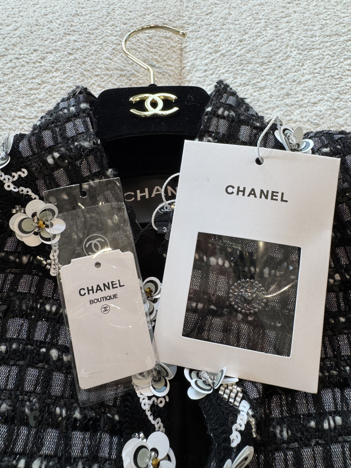Chanel Black and White Tweed Texture Jacket#330746