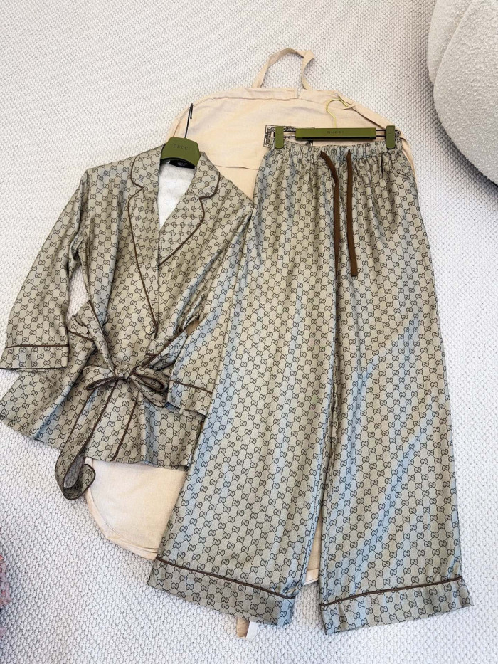 GUCCI Printed Silk Twill Leisure Pants Shirt in Beige and Dark Brown #381179