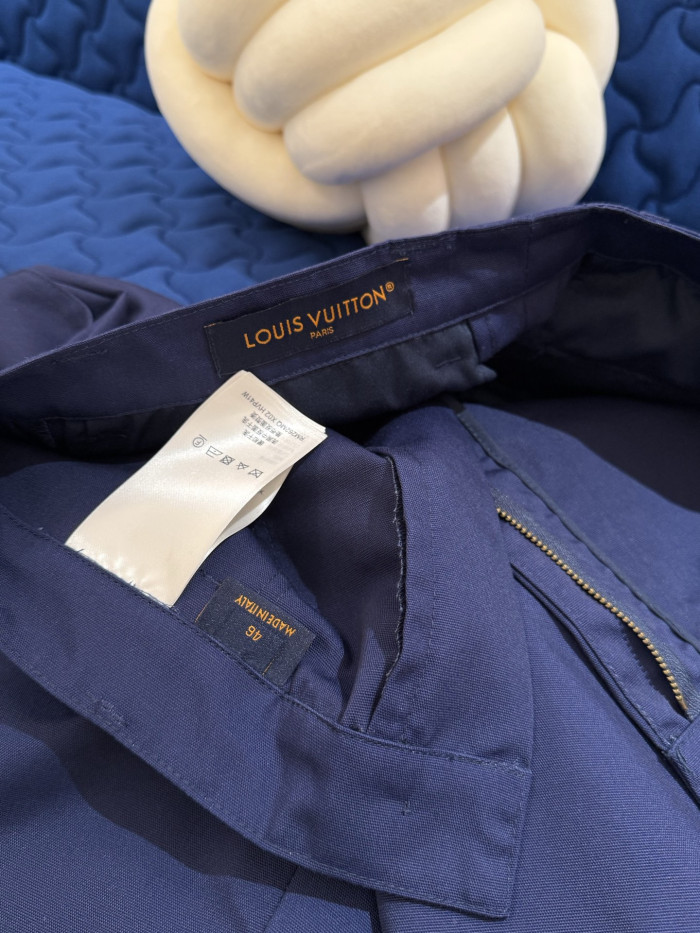 LOUIS VUITTON Carpenter Shorts #381191