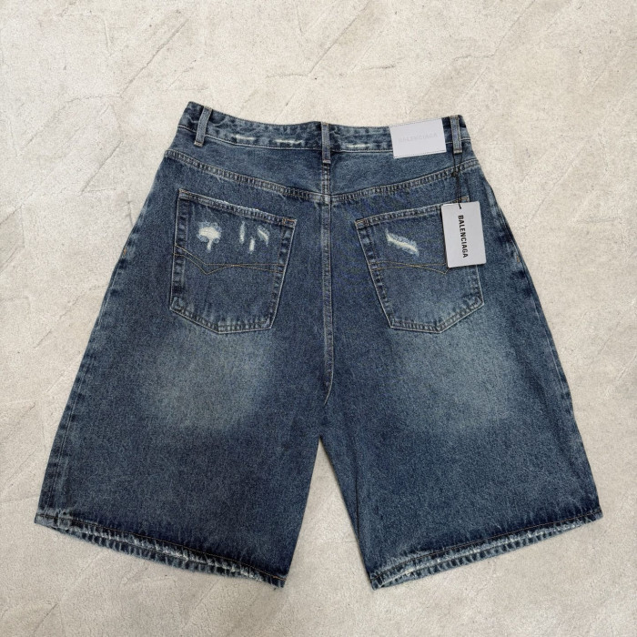 Balenciaga Shorts Piegati #380243