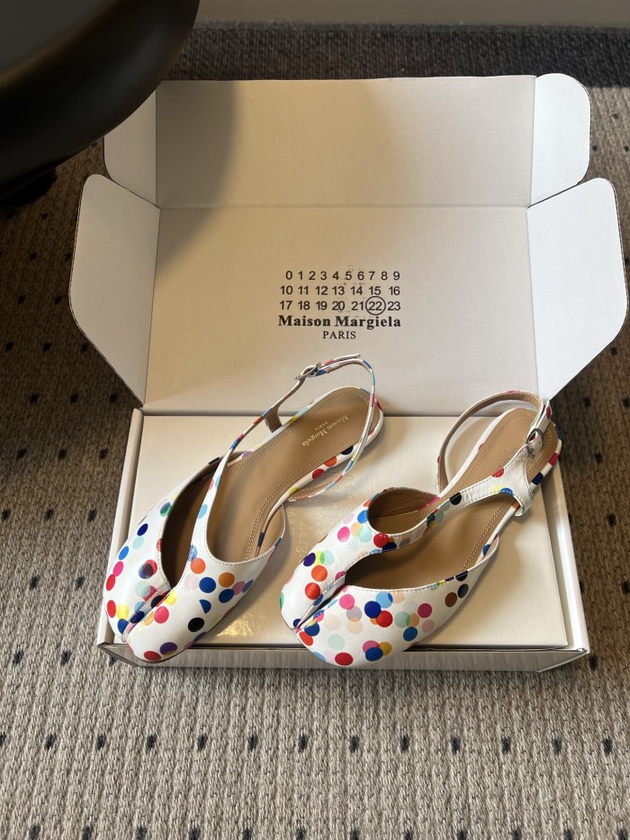 Maison Margiel Polka Dot Split Toe Shoes #381391