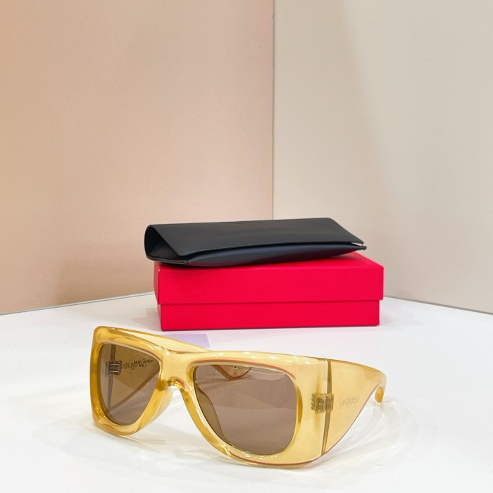 Saint Laurent SL 902 HOWL in Beige #381413
