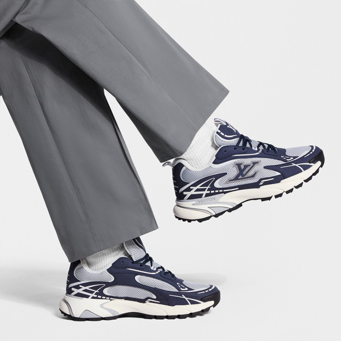 LOUIS VUITTON LV Tatic Runner Sneaker #381822