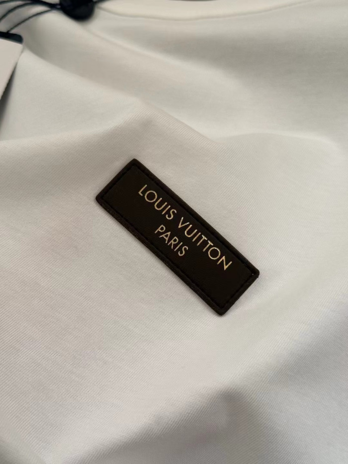 LOUIS VUITTON Slim Fit Signature T-Shirt #382028