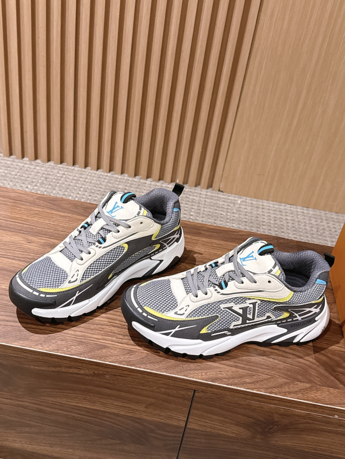LOUIS VUITTON LV Tatic Runner Sneaker #381822