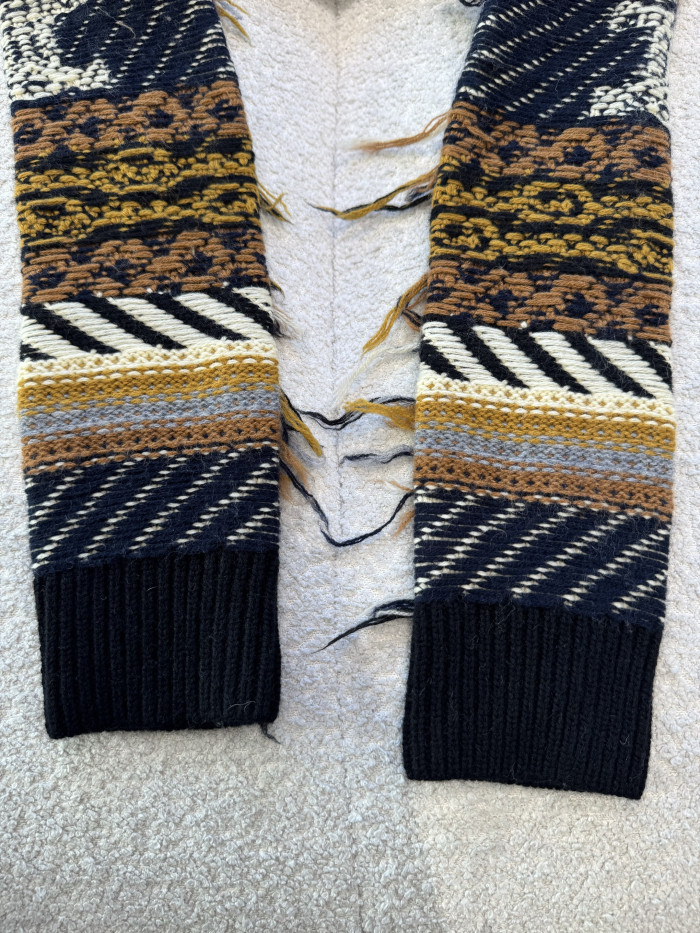 CELINE V-NECK SWEATER IN JACQUARD CASHMERE #335645