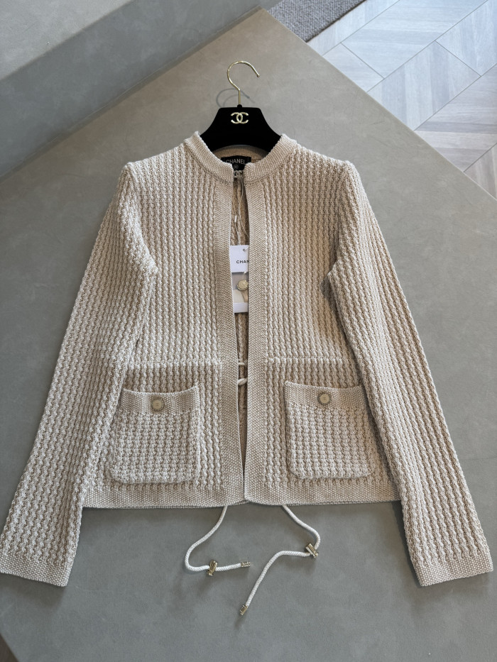 Chanel White Knitted Cardigan #383046