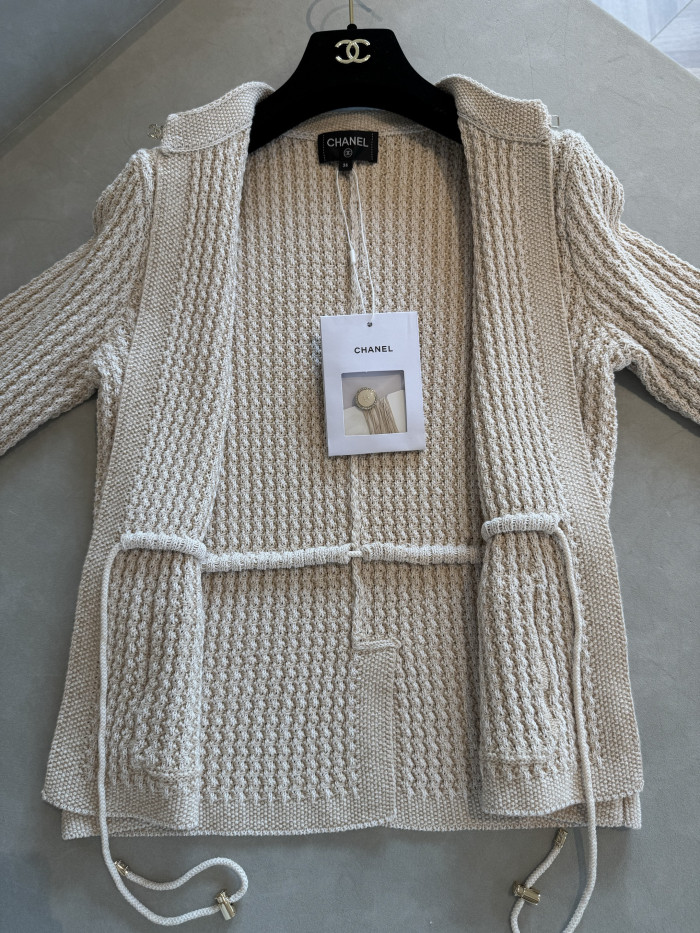 Chanel White Knitted Cardigan #383046
