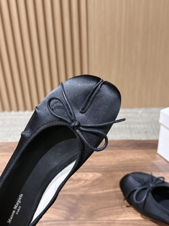 Maison Margiela Ballet Strappy Shoes Tabi Ballerina #383031