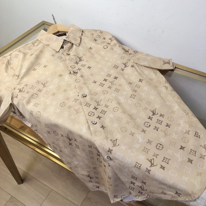 LOUIS VUITTON Monogram Short-Sleeved Shirt #383440