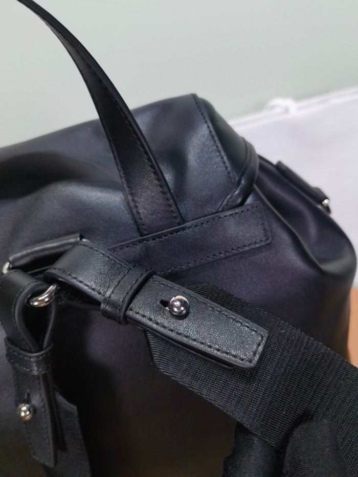 PRADA Black Medium Leather Backpack #383384