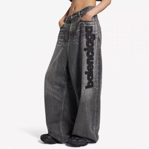 Balenciaga Women's Black Wide-Leg Jeans #383442