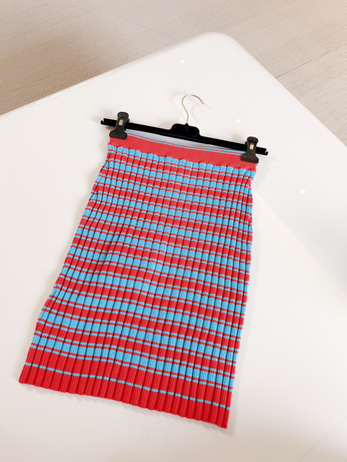 CHANEL Top and Skirt Cotton Red Turquoise #383620