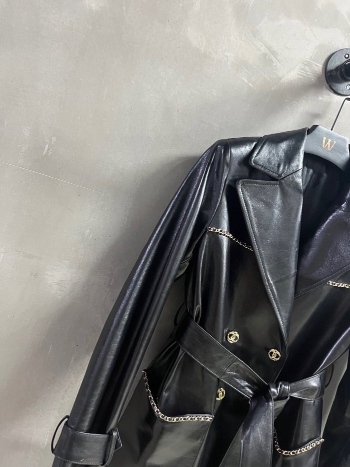 Chanel Diamond Check Sheepskin Metal Chain Windbreaker #383841
