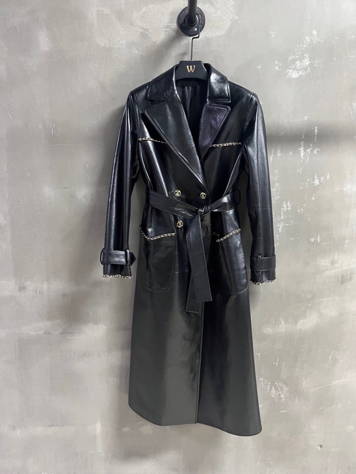 Chanel Diamond Check Sheepskin Metal Chain Windbreaker #383841