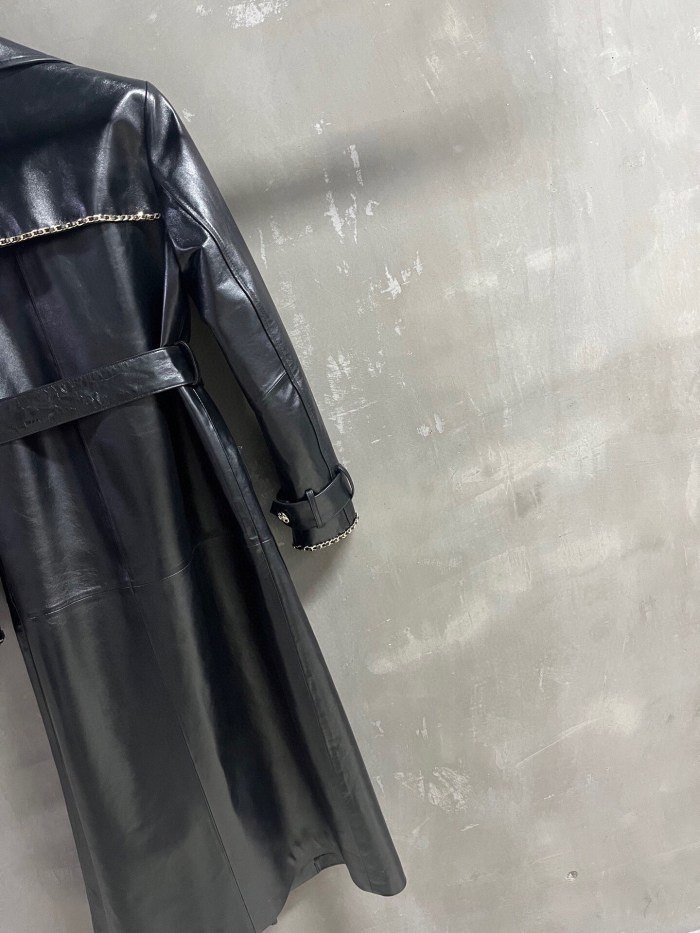 Chanel Diamond Check Sheepskin Metal Chain Windbreaker #383841