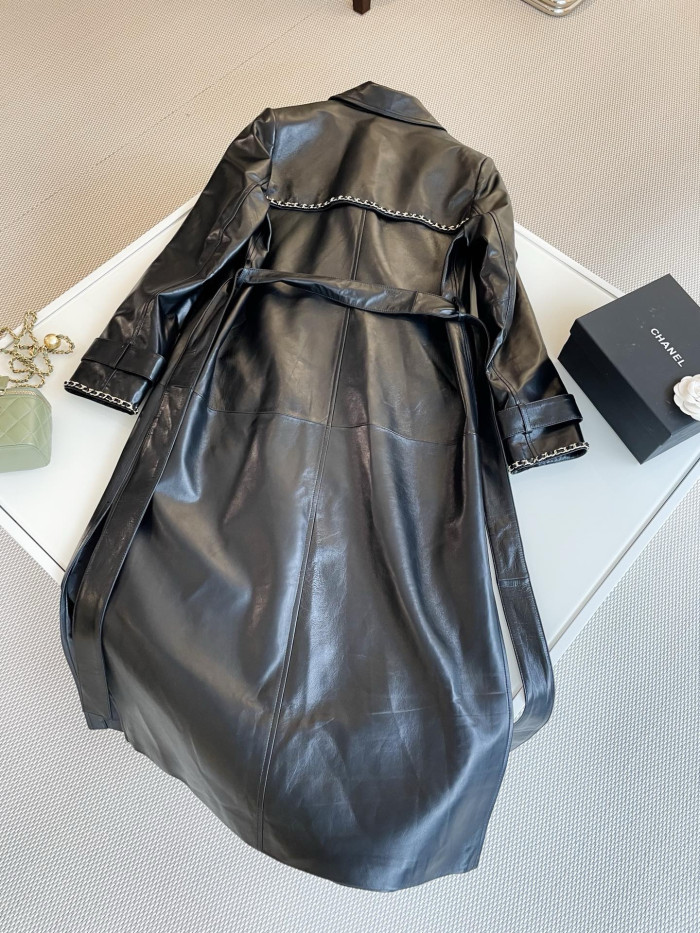 Chanel Diamond Check Sheepskin Metal Chain Windbreaker #383841